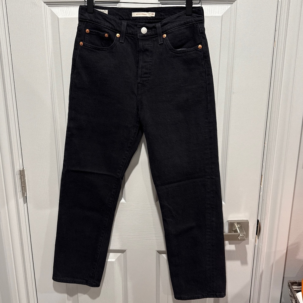 Levi’s Wedgie Straight 26